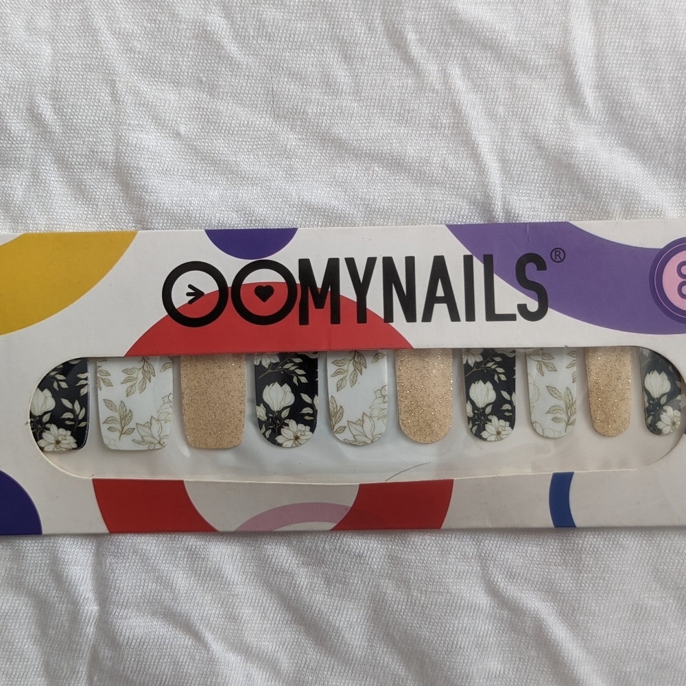 Oomynails nail wrap gel nail stickers gold glitter black floral pattern